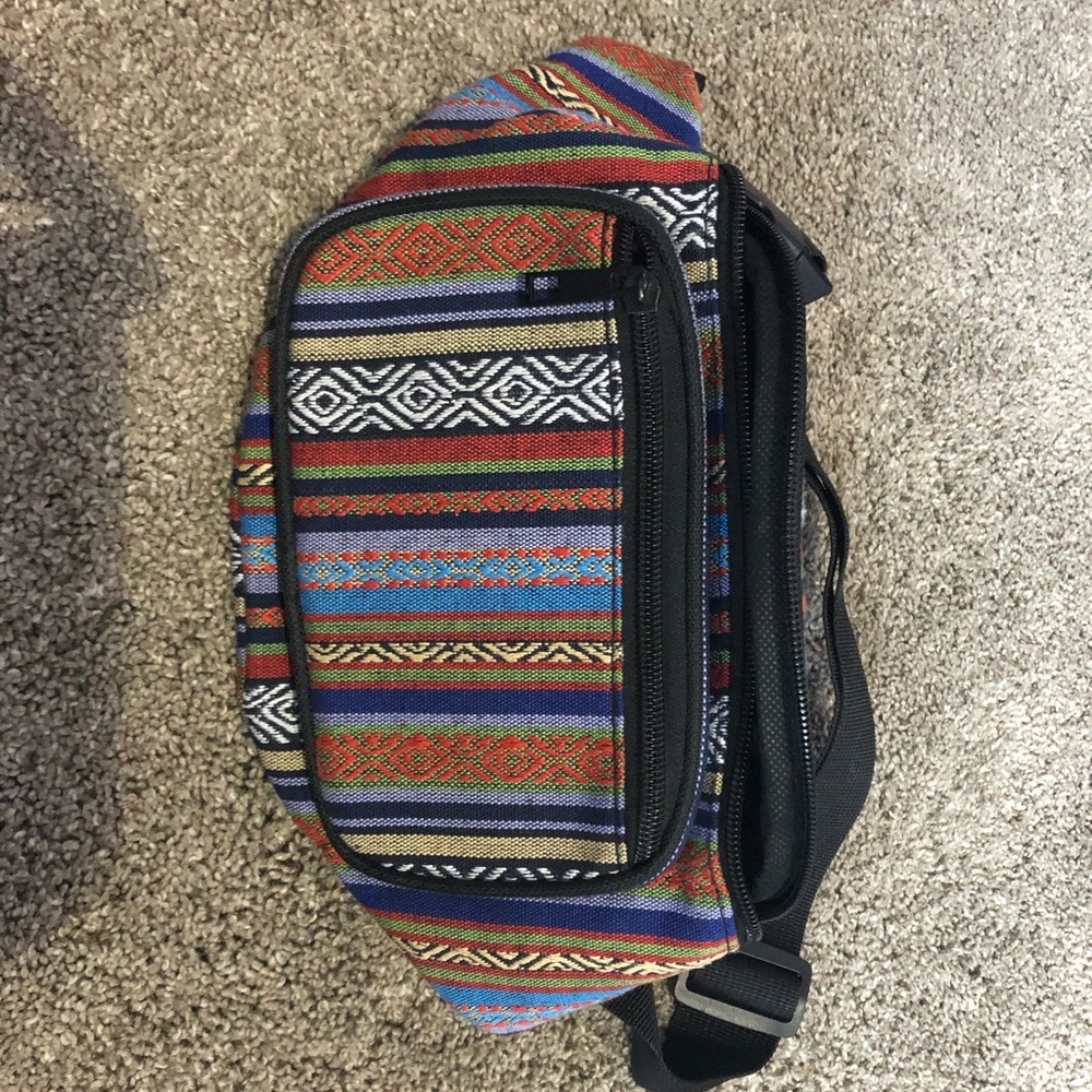 Fanny pack- fun pattern never used